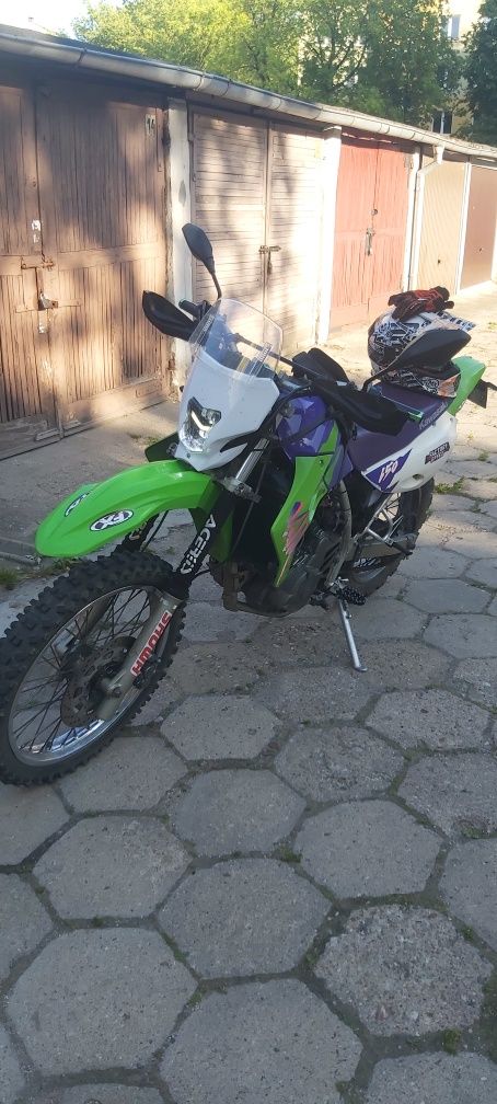 Kawasaki KLR 650(strój,buty,kask,dodatki)zamiana na mały samochód zLPG