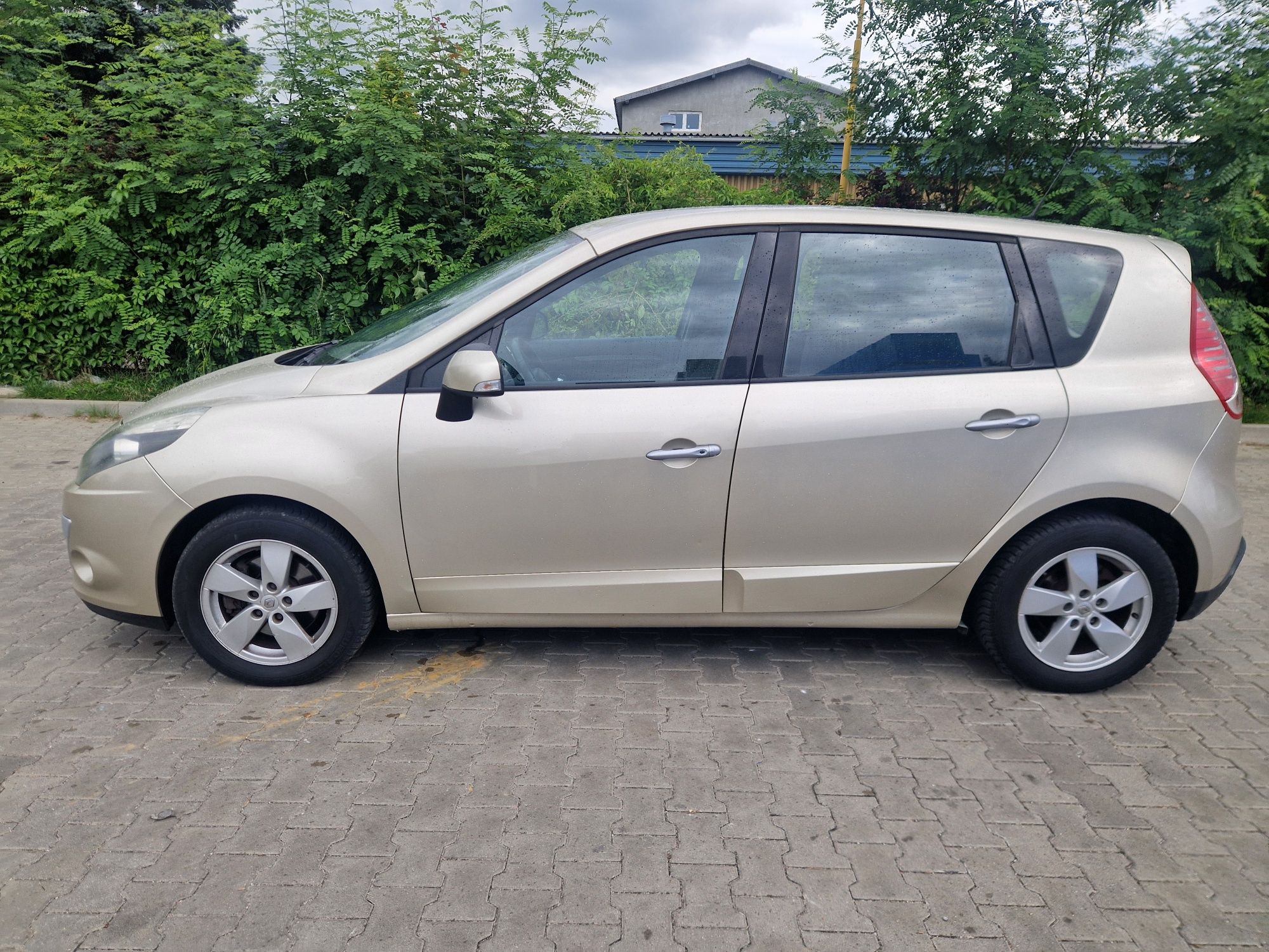 Renault Megane Scenic 3 2010Rok 1.5Dci Nawigacjia 6Biegow Długie OC..