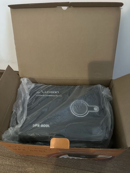 ДБЖ Luxeon ups-800L