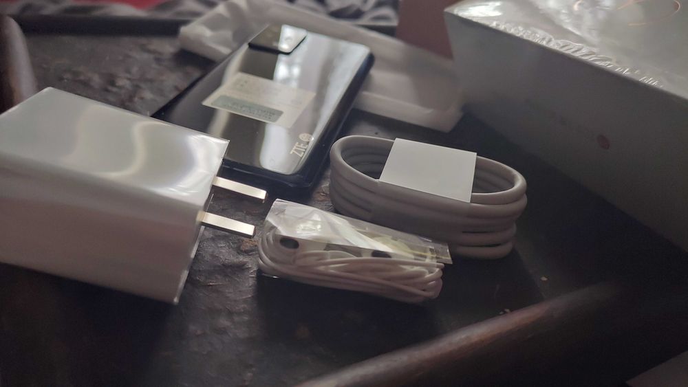 ZTE axon 31, 8/256, ufs 3.1, Snapdragon 768G. Смартфон флагман 2022р