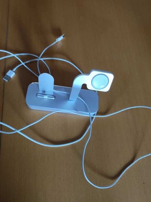 Stacja dokująca do iPhona Apple podstawka ładowarka