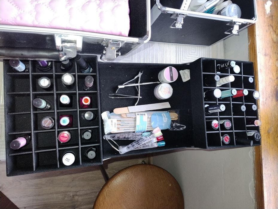 Zestaw do paznokci hybrydowych i żelowych