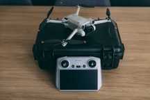 Drone DJI Mini 3 Pro Fly More Combo + Seguro + Mala +Cartão de memória