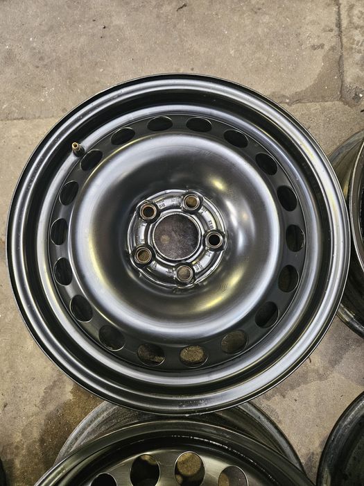 15 5x100 Felgi stalowe VW Seat Audi