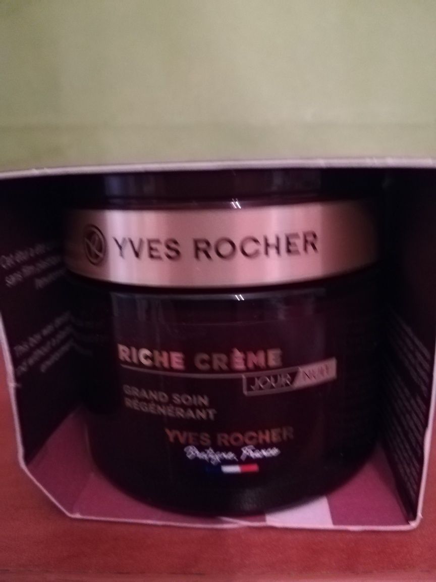 Krem przeciwzmarszczkowy Riche Creme - pod oczy - Yves Rocher