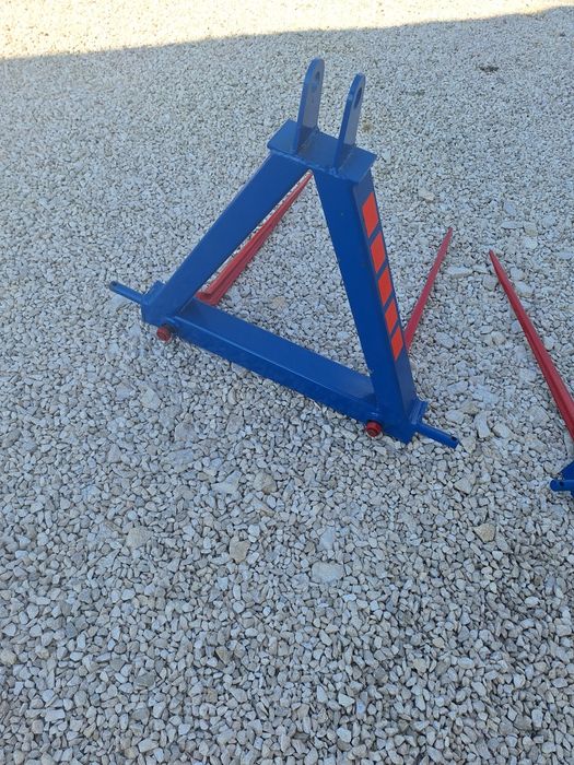 Widły na tył ciągnika do transportu bel, balotów, na TUZ zęby kute