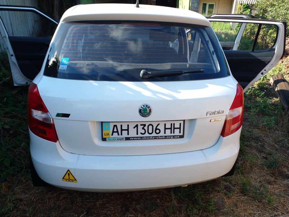 Skoda fabia  2011
