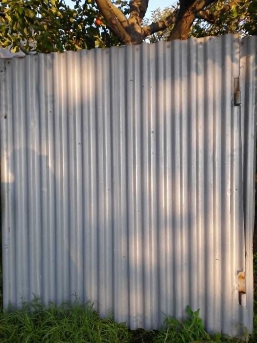 Продаються ворота  розпашні з петлями