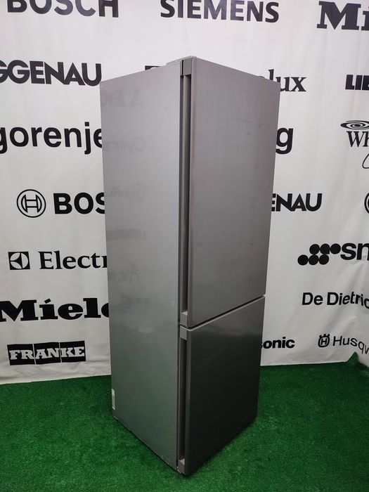 Двокамерний холодильник Miеlе KFN 28133