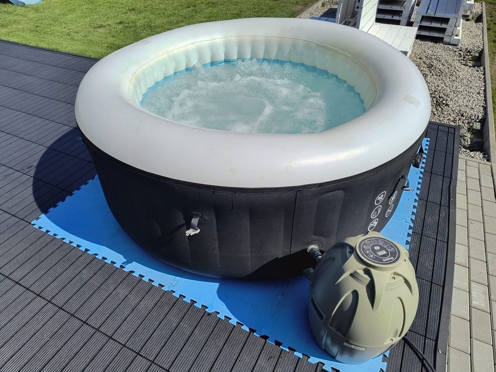 Jacuzzi Lay- Z -Spa Miami