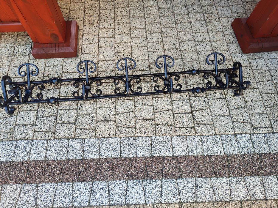 Wieszak nowy kuty czarny na 5 zawieszek  120 cm