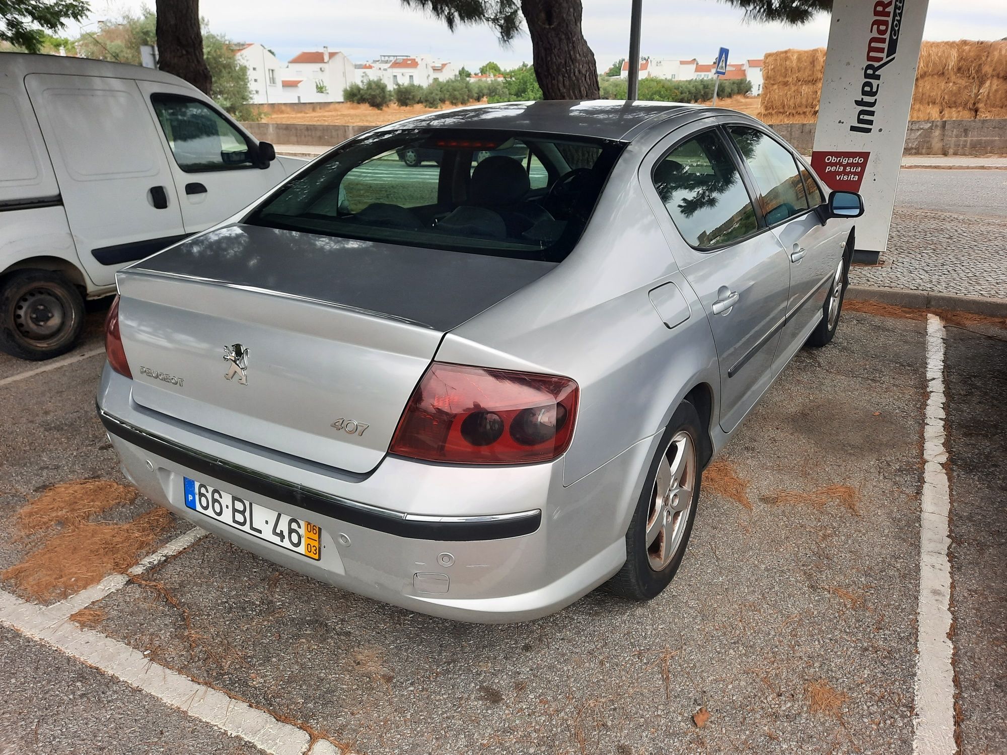 Peugeot 407 1.6 HDI ano 2006 muito bom de mecânica