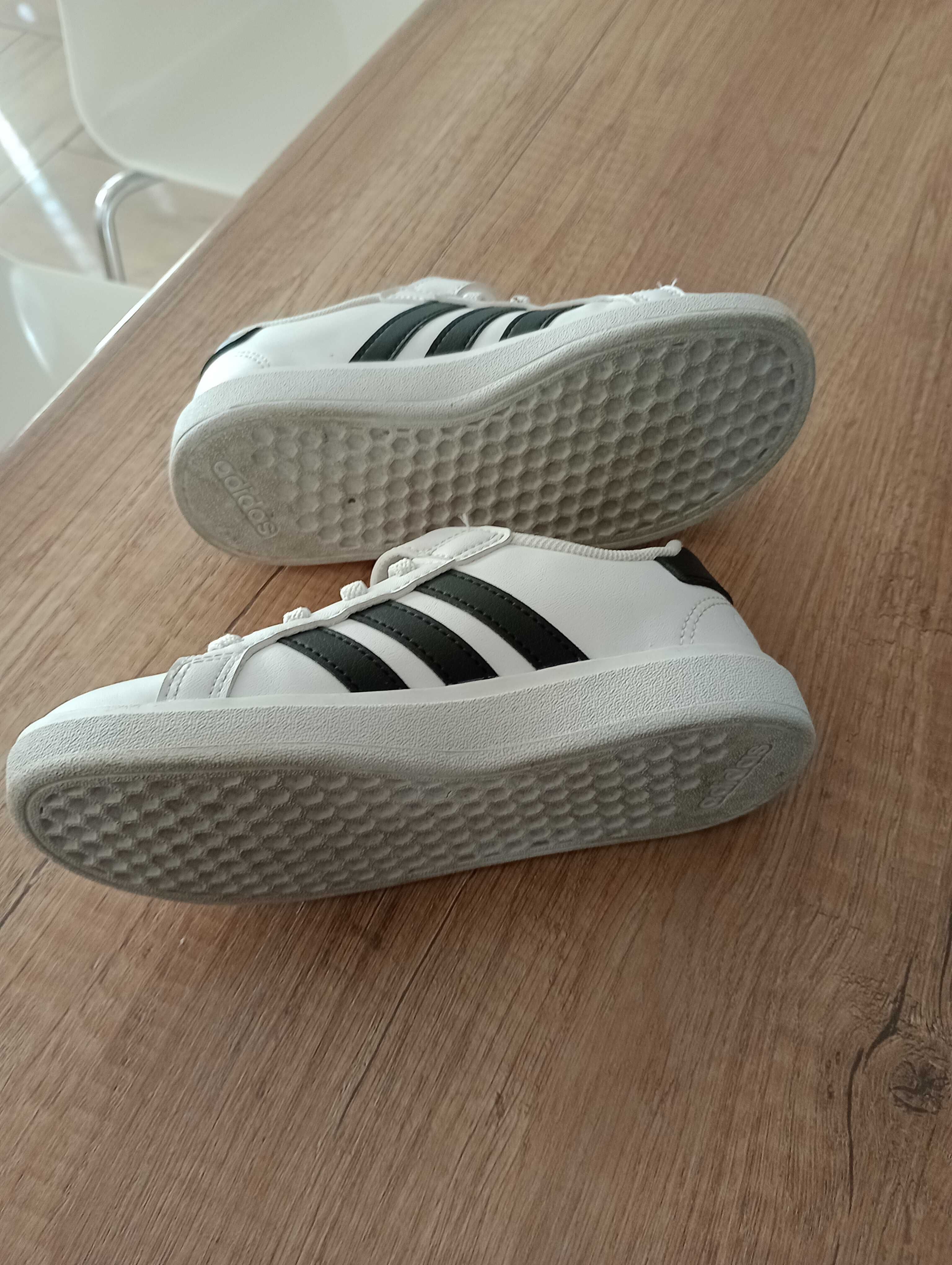 Adidas sneakersy dziecięce roz 29