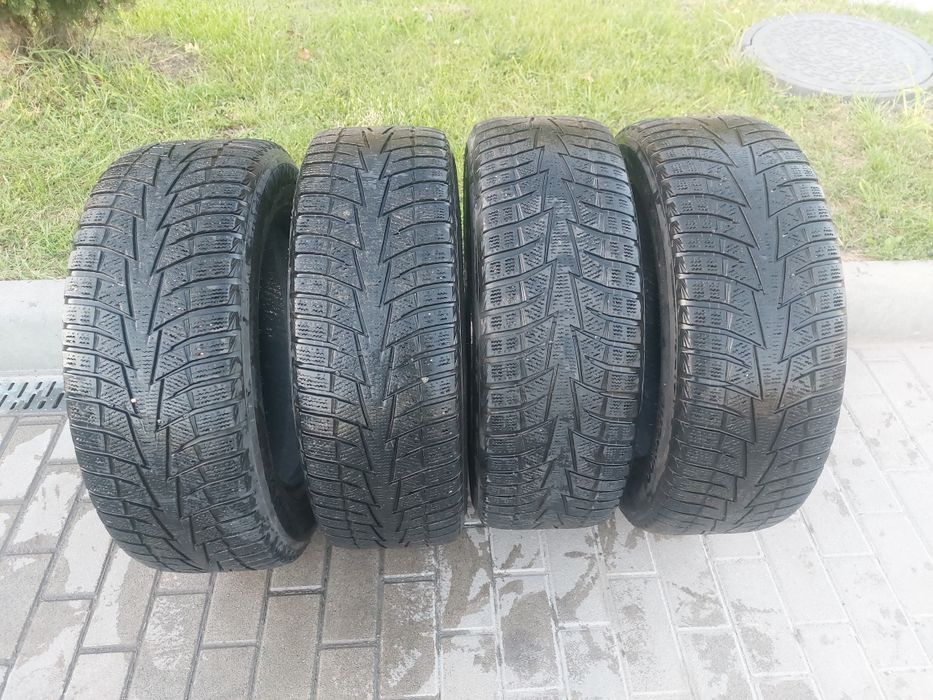 Зимові шини Hankook, 225/60 r17,