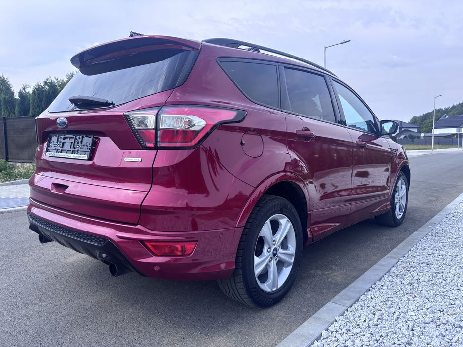 Ford Kuga  ST-line
