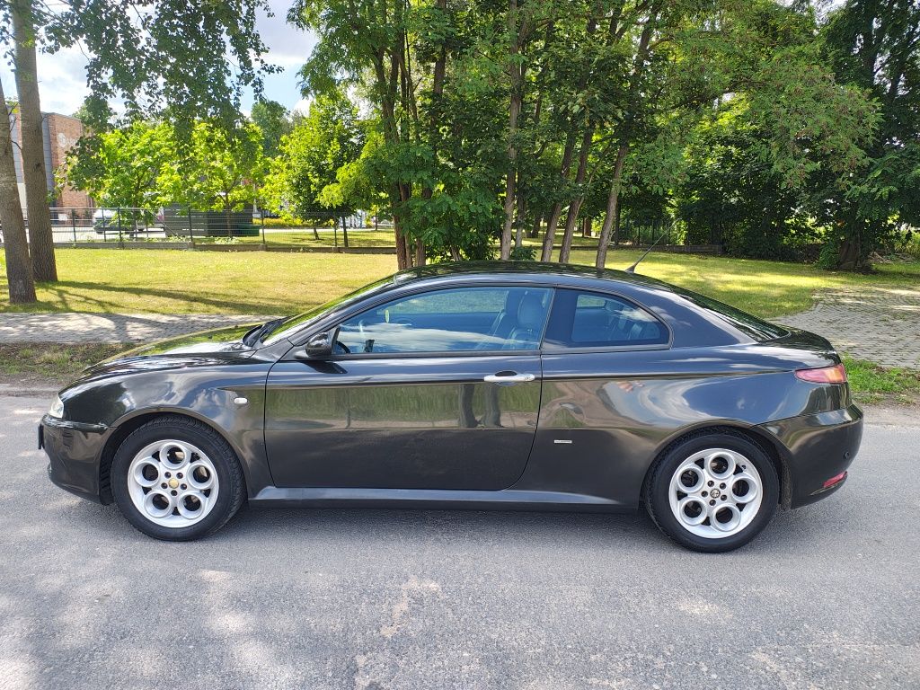 Alfa Romeo GT Q2 1.9 JTD 150 KM