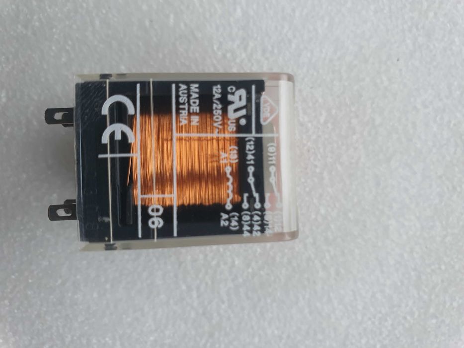 Base com o  relé 	
SCM 4CO