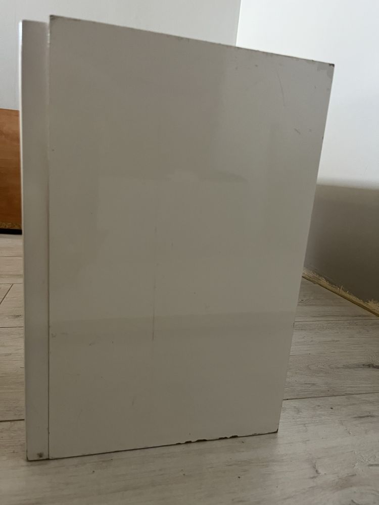 Szafka wisząca/łazienkowa/kuchenna biała 60x30x21 cm