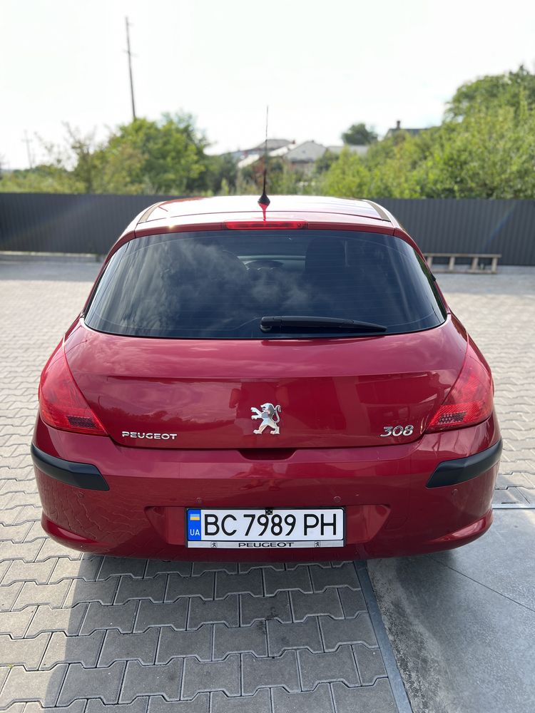 Peugeot 308 1,6 газ/бензин