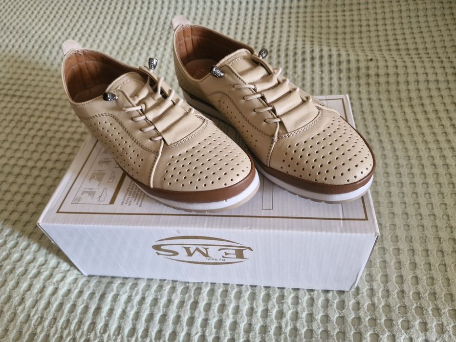 Жіночі макасини шкіряні