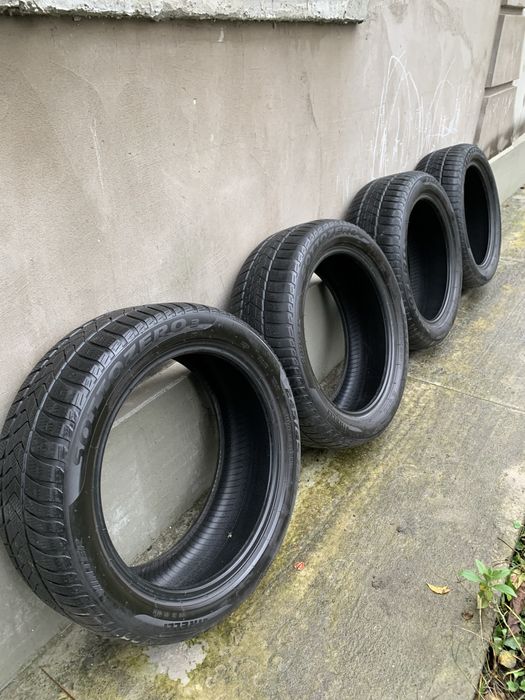 Зимова резина Pirellii 245/45/r18 2020 року