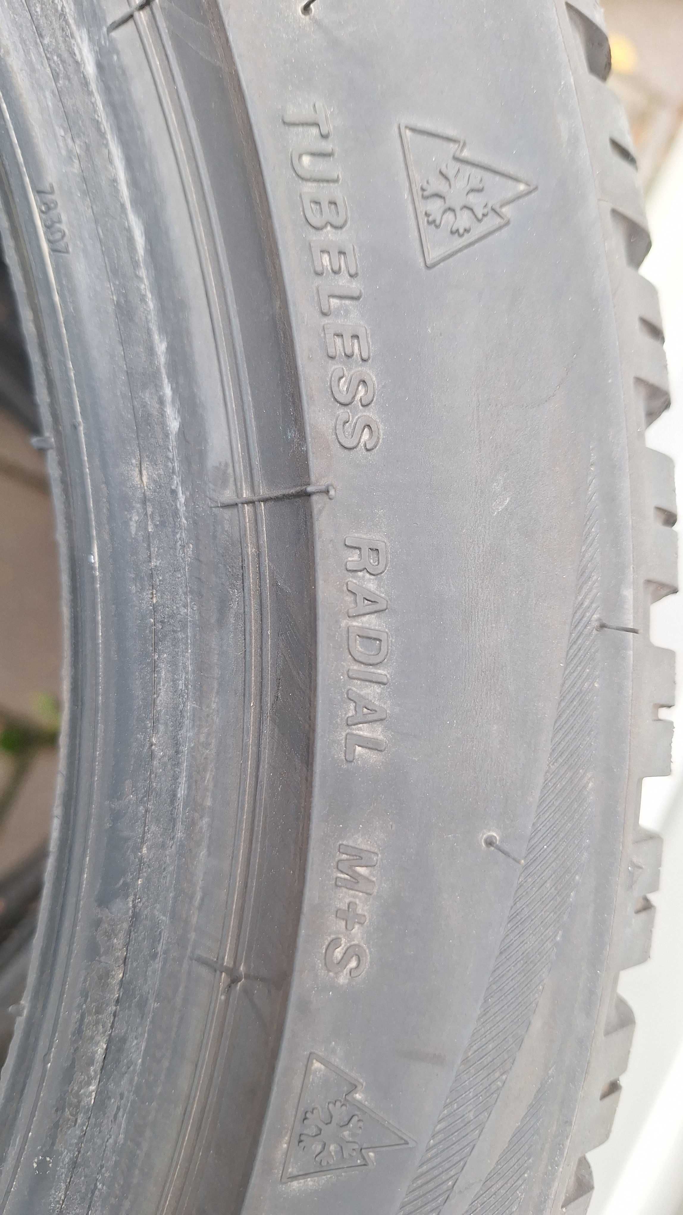Opona zimowe Firestone Winterhawk 4 225/45 R17  1szt