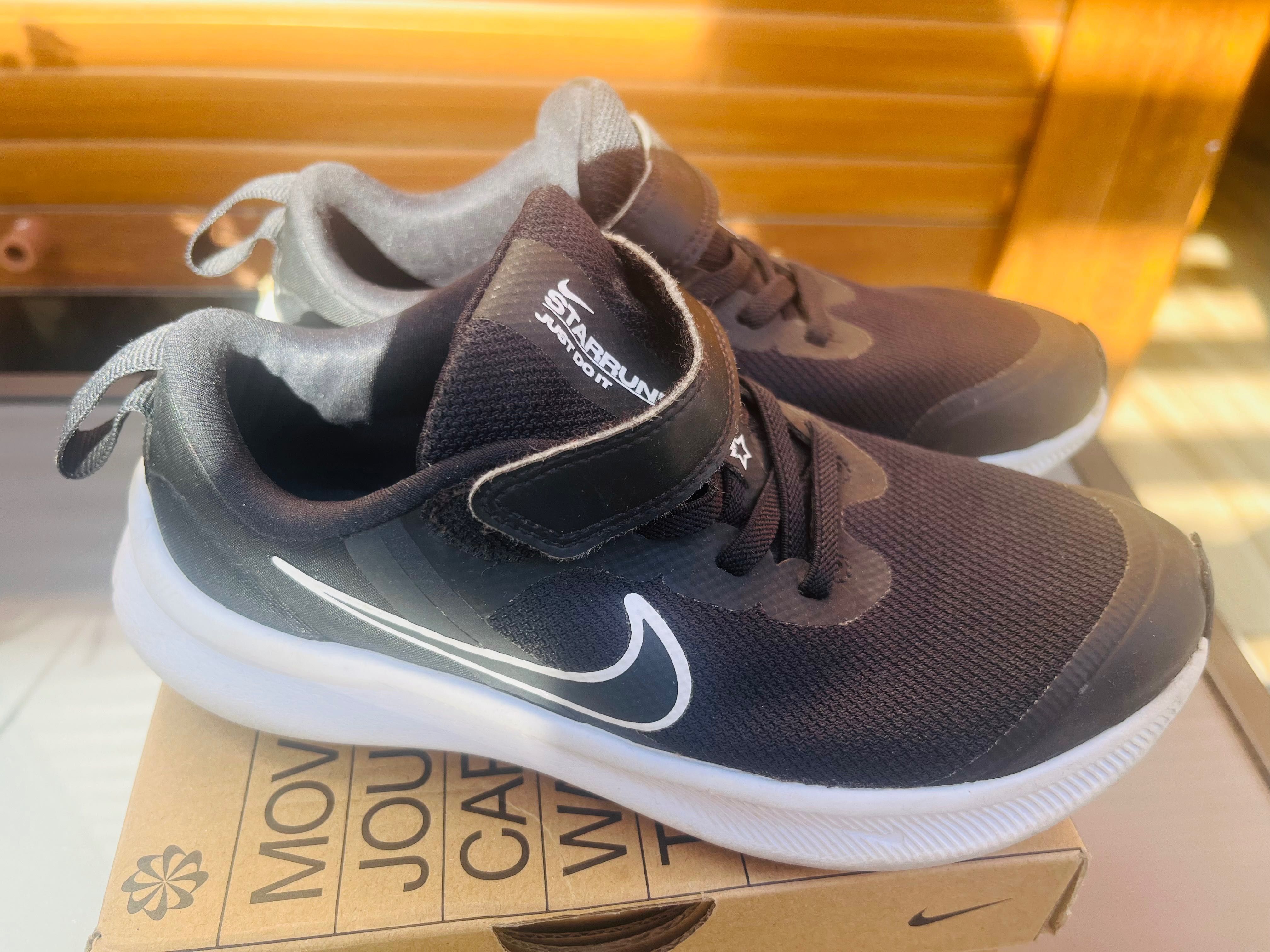 Nike Lekkie czarne buty/adidasy na rzep rozmiar 31, wkładka 20,5cm