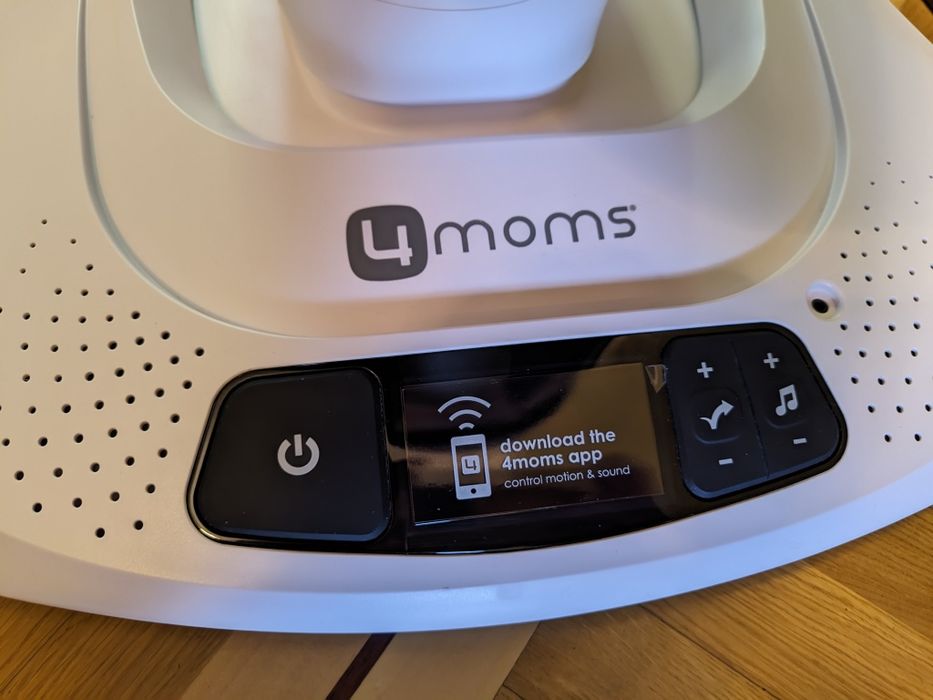 Заколихуючий центр 4moms