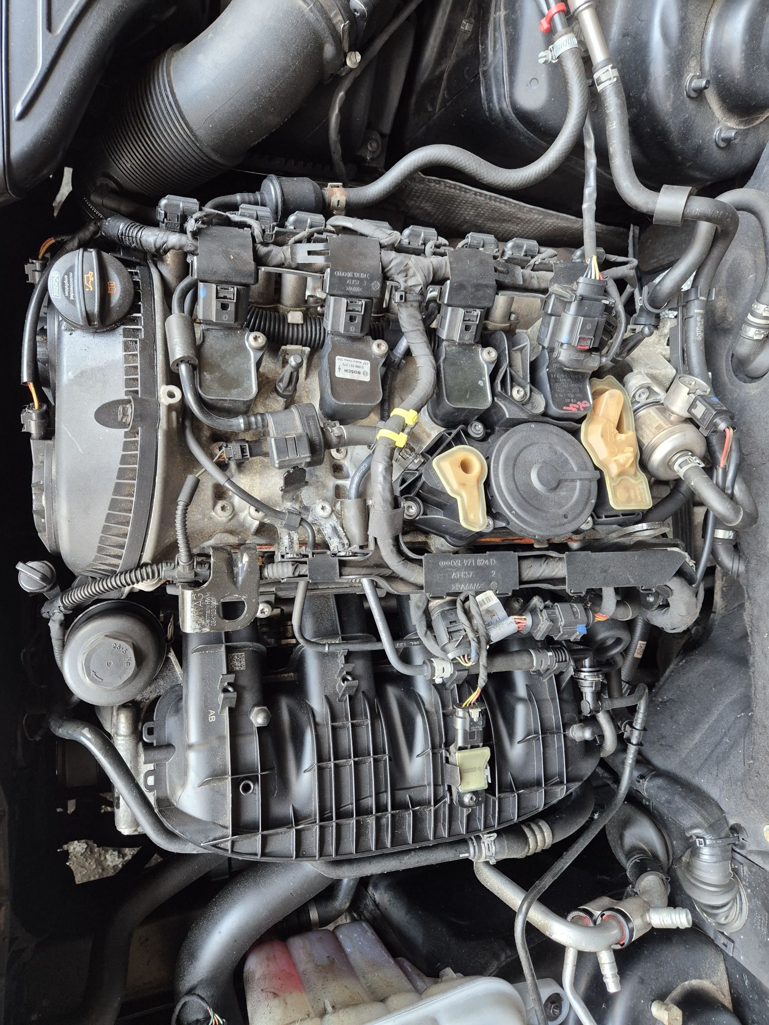 Silnik kompletny 1.8 tfsi A5 a4 b8 CJEB