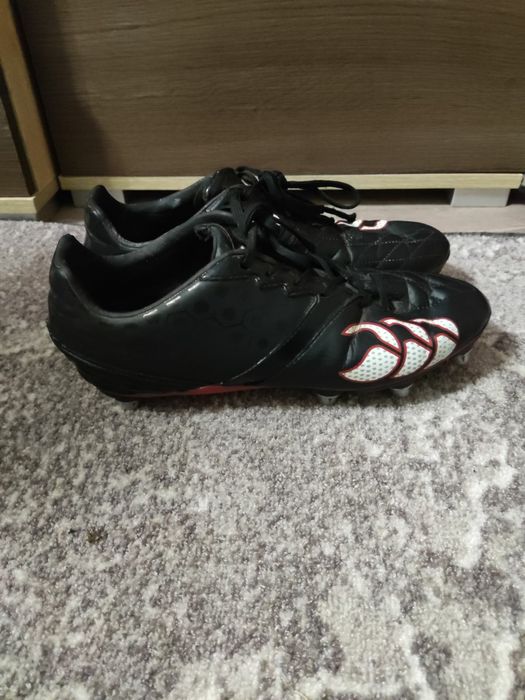 Продам бутсы 36,37,38,42размер