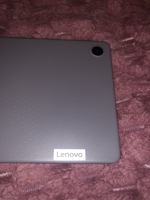 Планшет Lenovo Tab M8