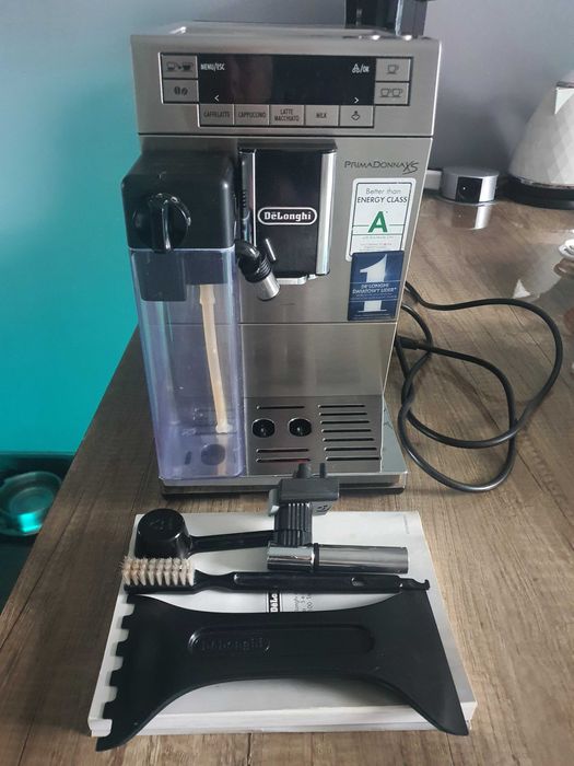 Ekspres do kawy De Longhi PrimadonnaXS