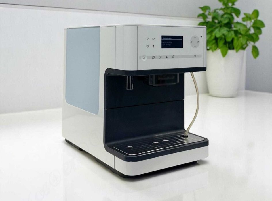 Кавомашина Miele CM 63 кавоварка міле
