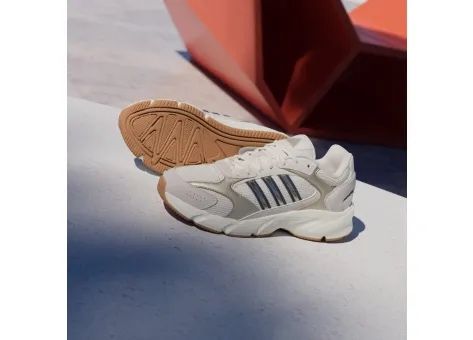 Неймовірні кросівки Adidas Crazychaos 2000