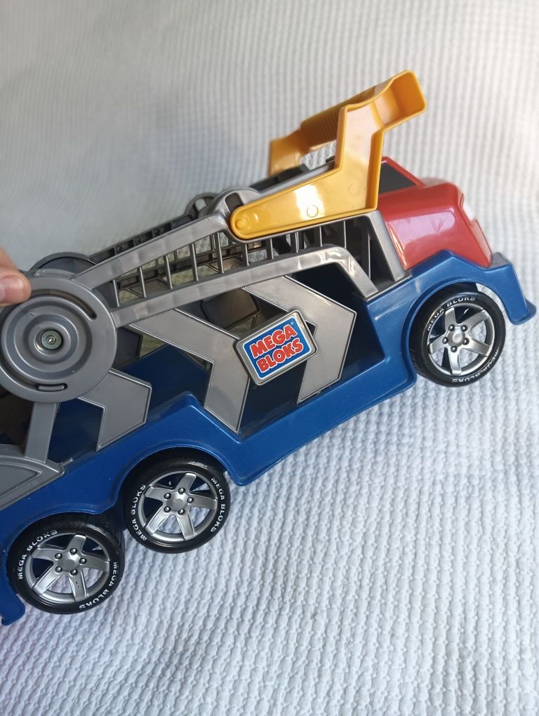 Caminhão grande de Mega Bloks