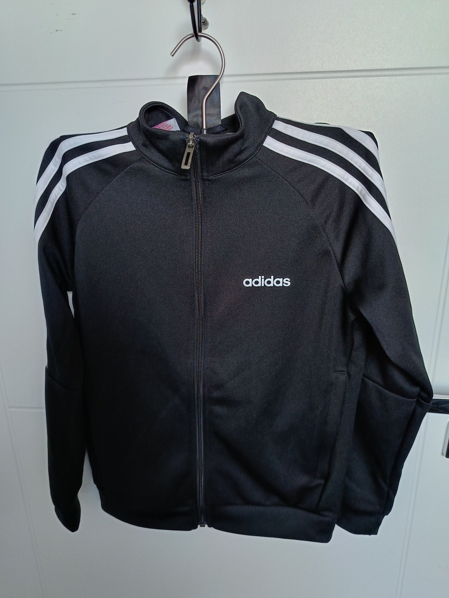 Bluza adidas 9-10 lat 140 czarna