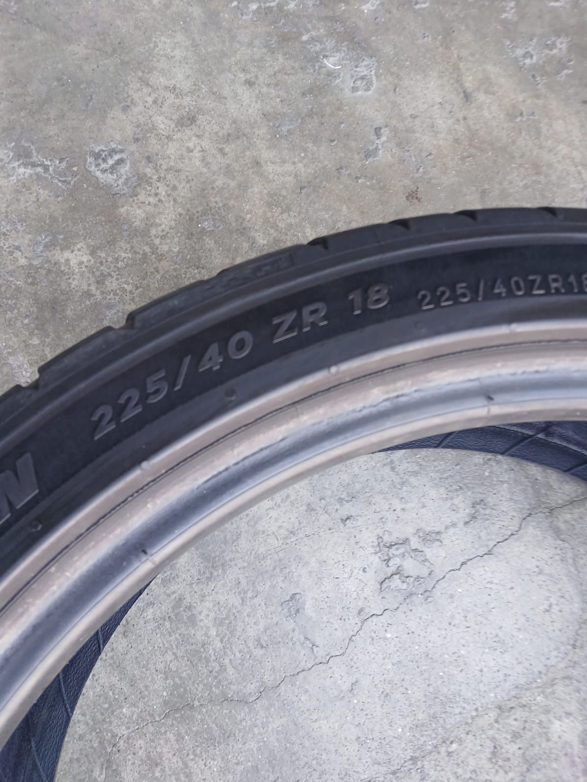 Pneus 225 40 R18 Michelin
