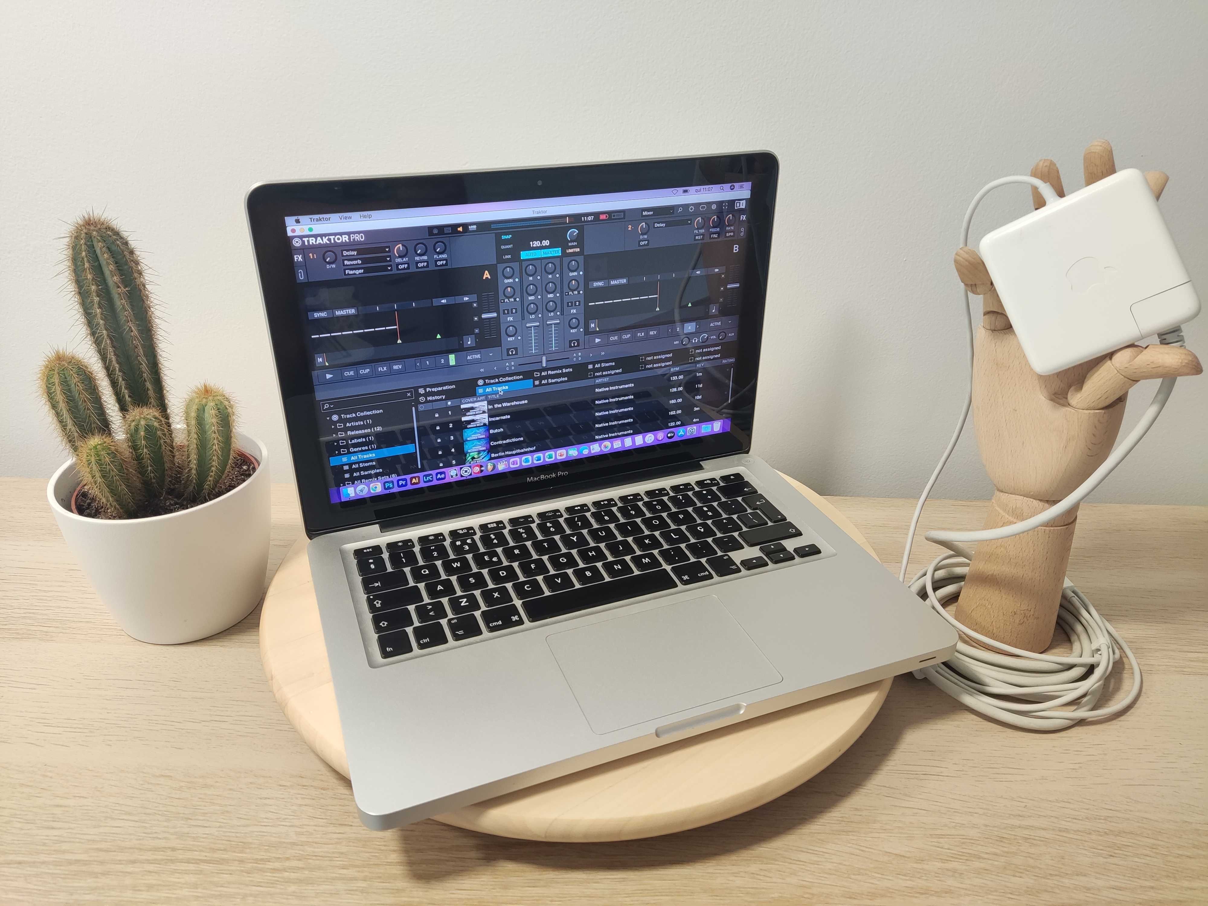 MacBook Pro 13" | i7 2.9Ghz| 12GB RAM| 500GB SSD | IMAGEM VÍDEO MÚSICA