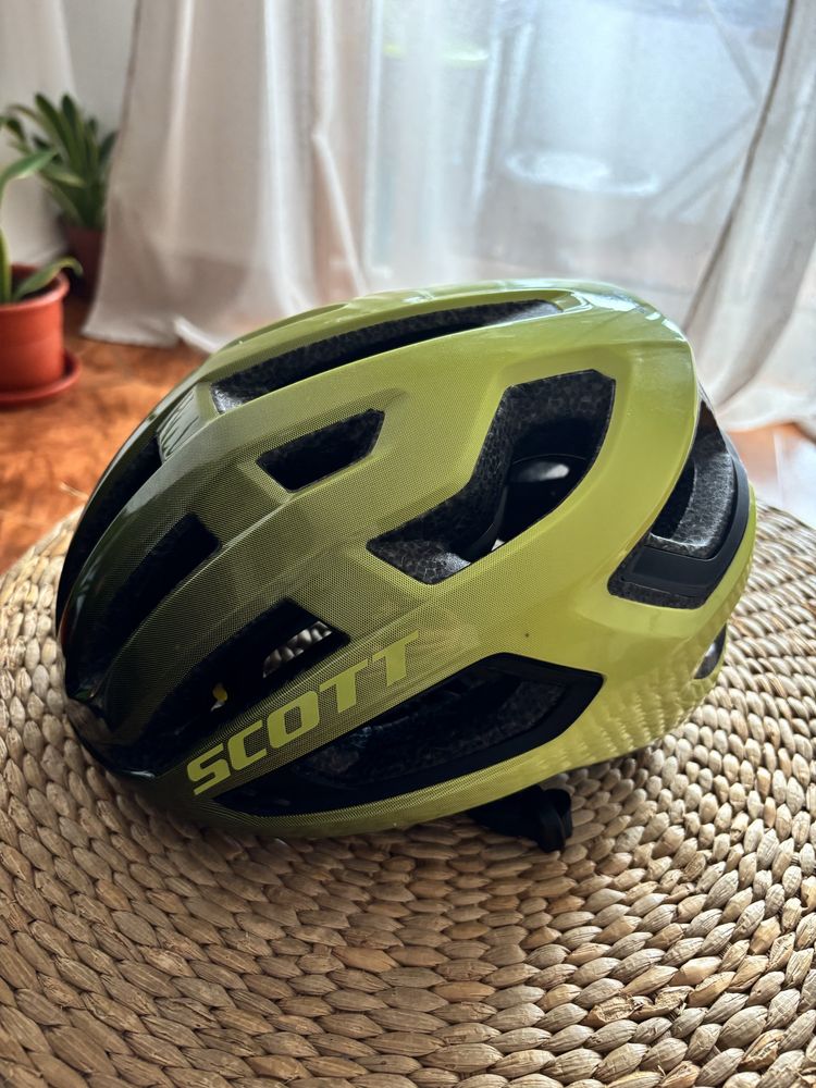 Capacete Scott Arx Plus MIPS preto amarelo néon