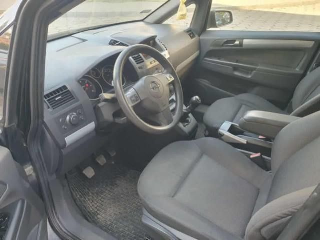 Opel Zafira B- 2007 -1.9 cdti