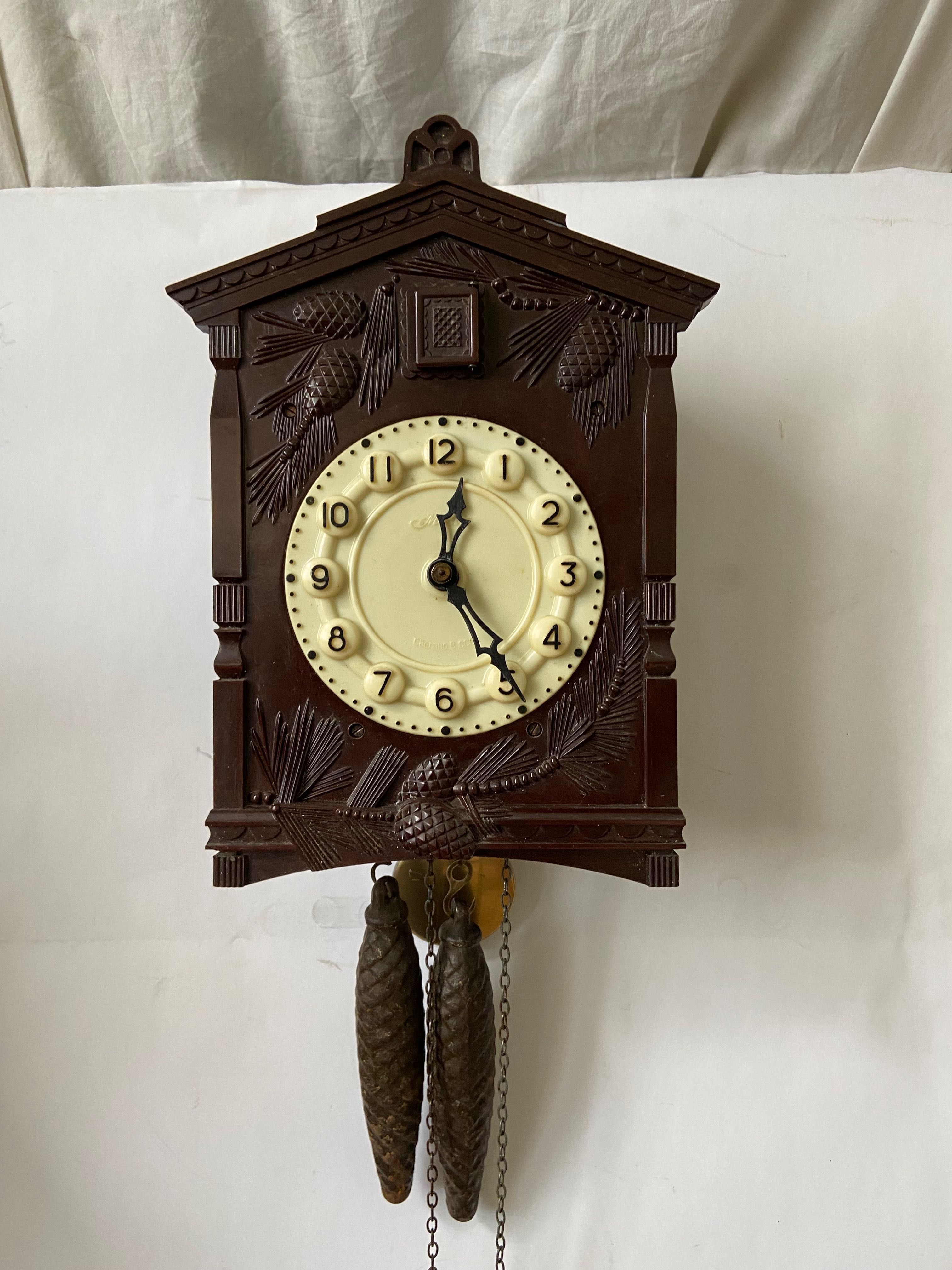 Zegar z kukułką produkcji radzieckiej