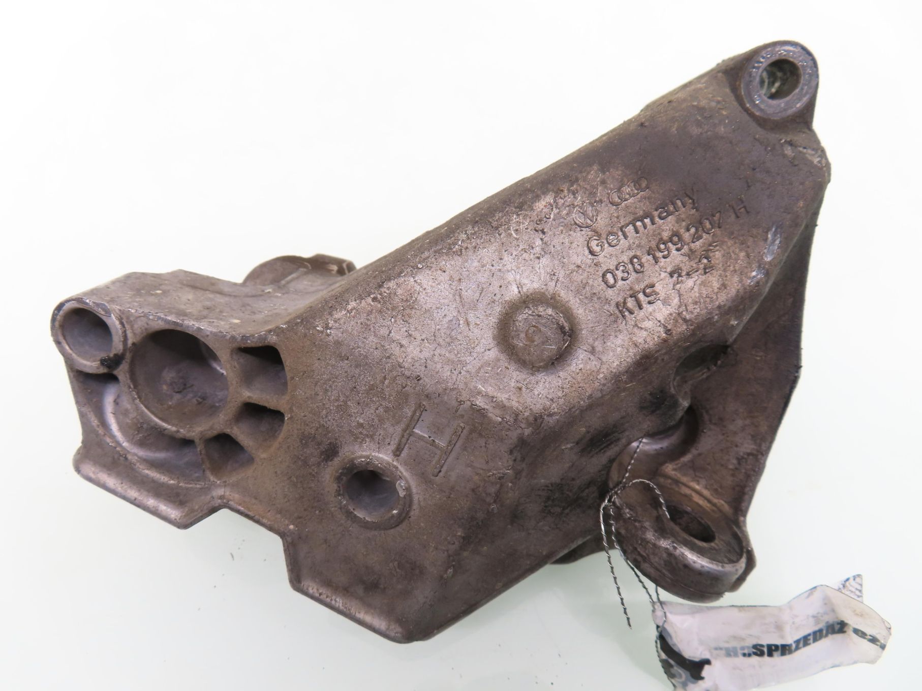 ŁAPA SILNIKA AUDI A3 8L 1.9 TDI 038199207H