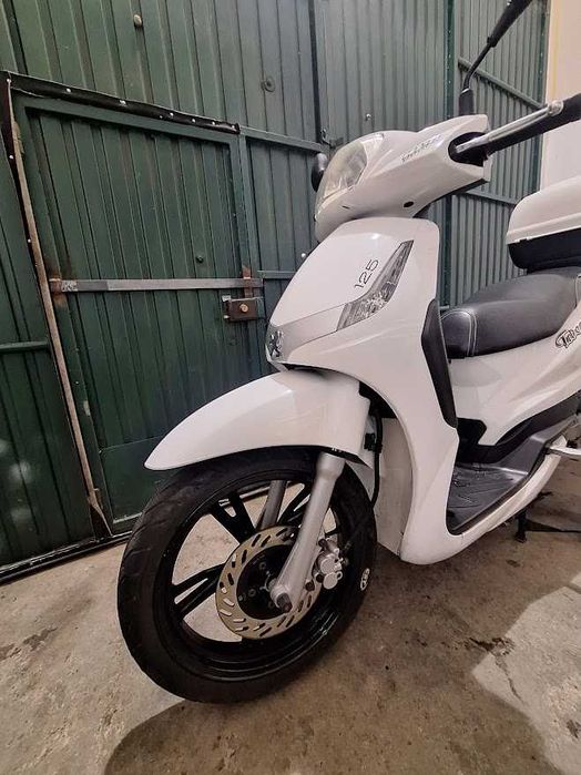 Peugeot Tweet 125 como nova