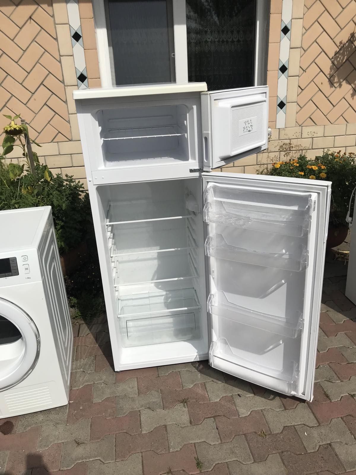 Холодильник хороший стан привезені з Німеччини
