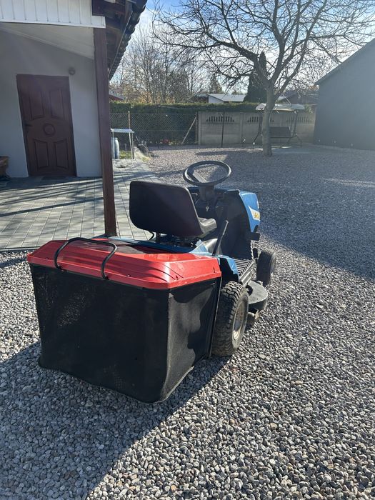 Sprzedam traktorek kosiarkę z koszem briggs 12,5 stan dobry