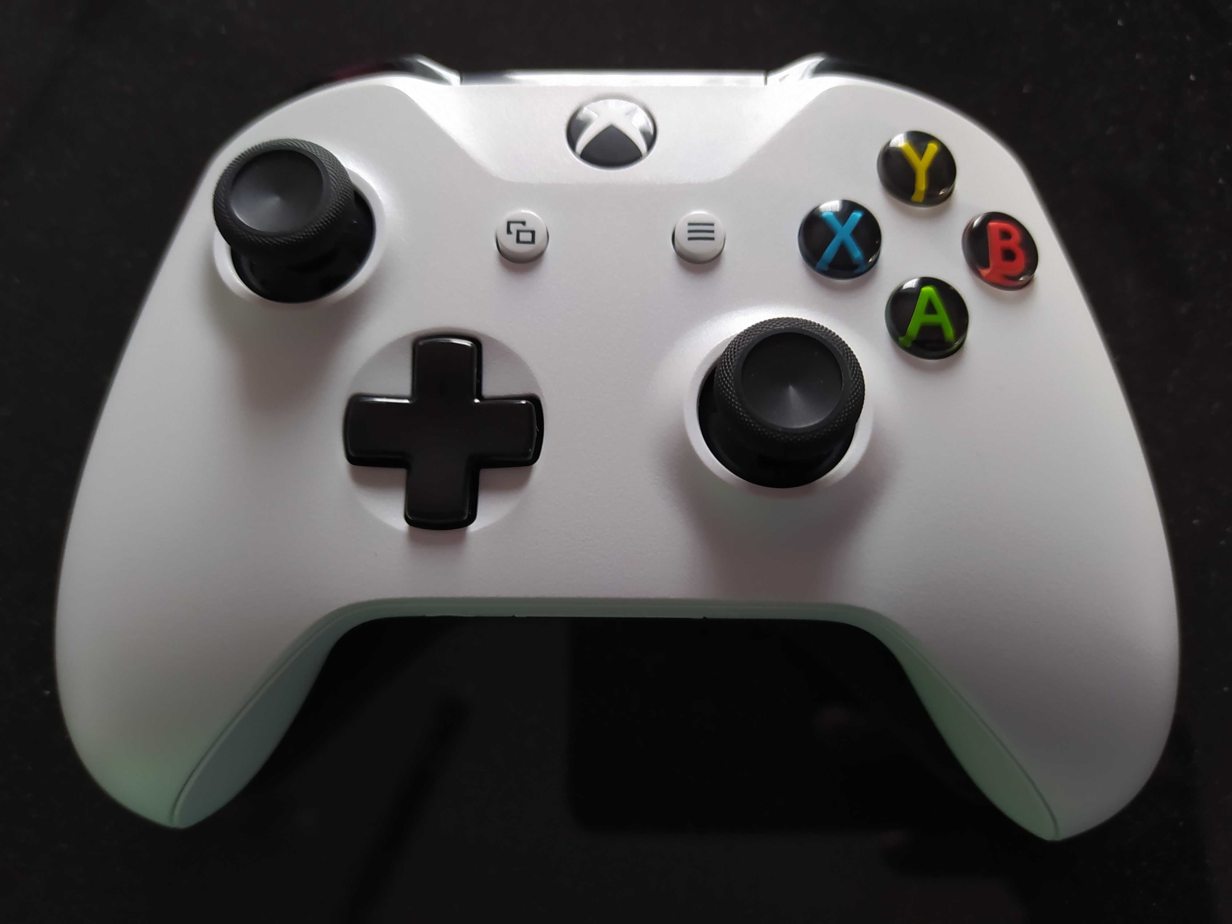 Pad do Xbox one series biały jak Nowy