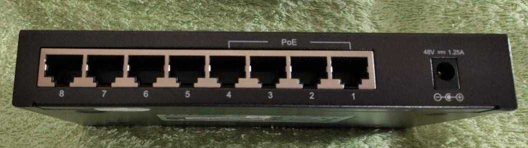 Комутатори (Switch) 8-портовий TP-LINK  TL-SF1008D,  TL-SG1008P
