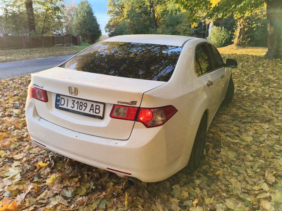 Продам Хонда акорд 8