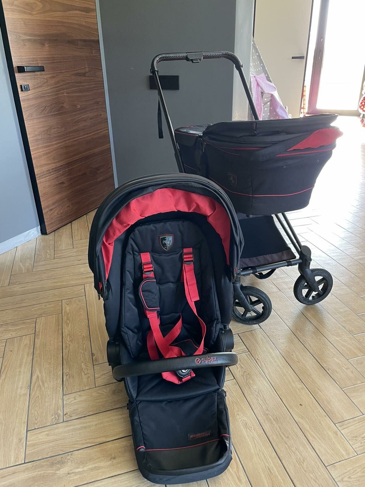 Коляска 3 в 1 комплект Cybex Priam Ferrari Victory Black 2 в 1 + подар