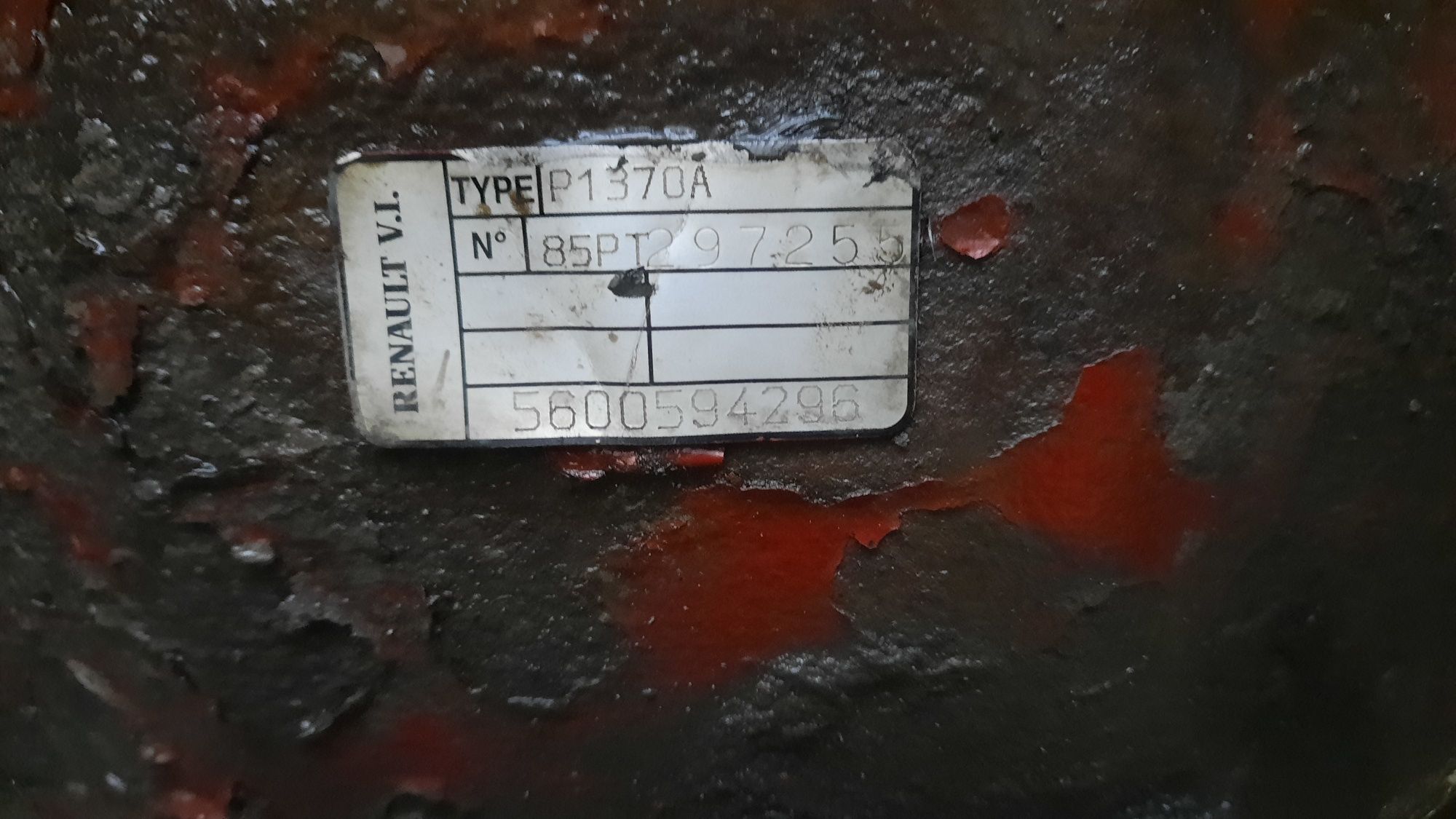 В розборі РЕНО ПРЕМІУМ 385